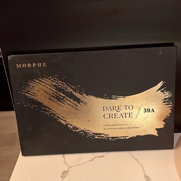 Morphe Large Eyeshadow Palette Dare To Create 39A - Picture 3 of 3